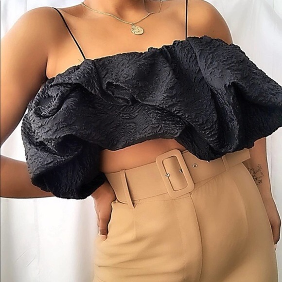 Zara Tops - Zara Women black voluminous crop top Size Small NWT